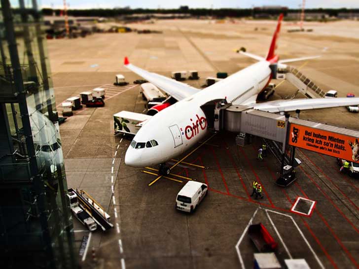 airfield-891258_640
