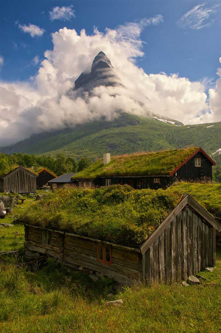 fairy-tale-villages-4-57221a513b67c__880