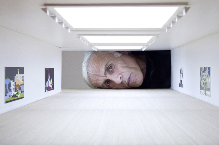 giant-heads-in-art-gallery-falsification-tezi-gabunia-8
