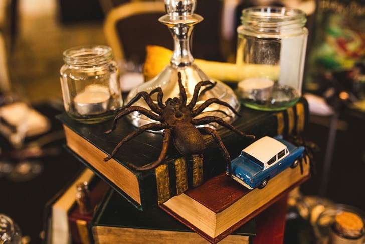 harry-potter-themed-wedding-cassie-lewis-byrom-45