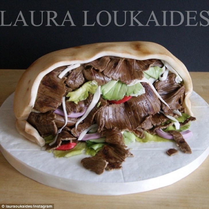 3903273c00000578-3817911-late_night_bite_the_24_year_old_makes_cakes_that_look_like_other-a-2_1475384999730