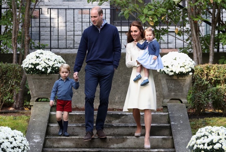 kate-middleton-see-chloe-dress-canada-sept-2016-5