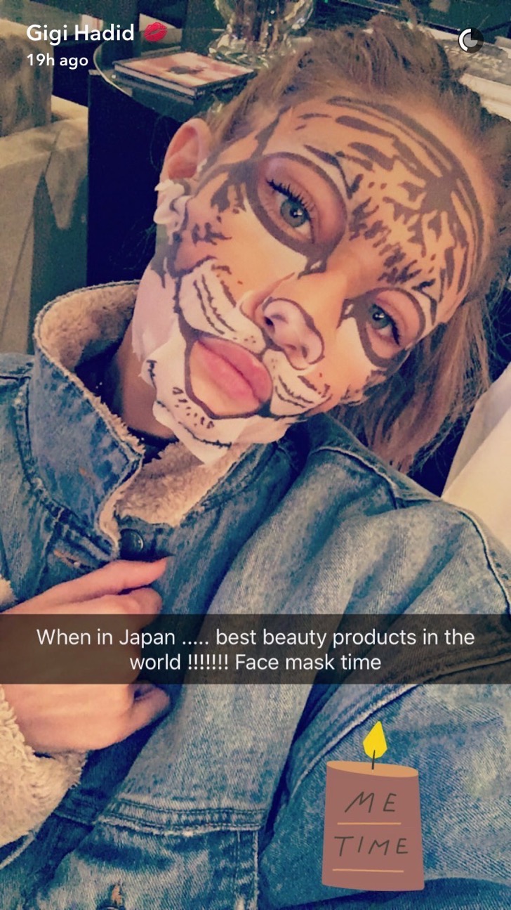 gig-hadid-travel-mask-3-2