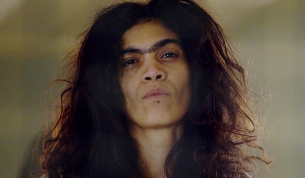 Flores Orange Is The New Black Resulta que Flores, la “chica fea” de Orange is The New Black, es muy