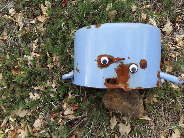 googly-eyebombing-street-art-bulgaria-20