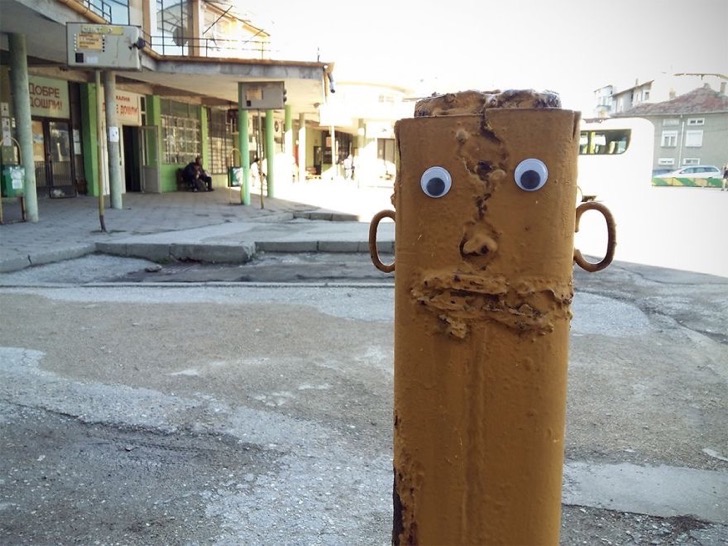 googly-eyebombing-street-art-bulgaria-22
