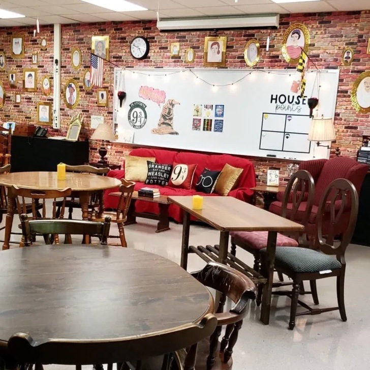 Profesora transformó la sala de clases en un aula mágica de Hogwarts